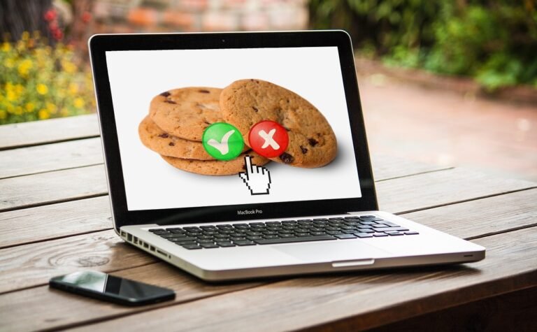 El fin del rastro invisible: ¿Cómo nos observarán las marcas cuando desaparezcan las cookies?